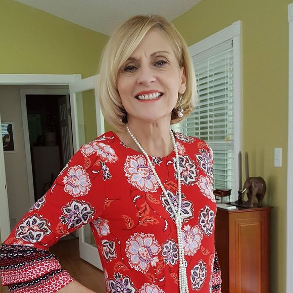 Meet your Posher, Charlyn - Picture 1 of 1